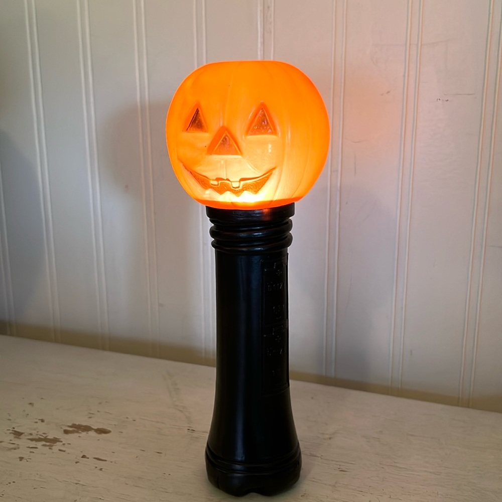 Vintage light up blinking Halloween blow mold flashlight